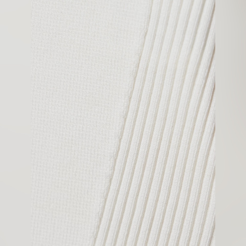 La Ligne NWT Stretch-Knit Square Henriette Tank White Ivory CBK Large - Picture 10 of 10